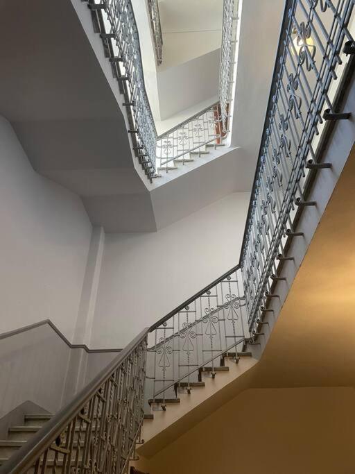 Centro Storico-Mansarda Verde Con Terrazzino E A/C Asti Zewnętrze zdjęcie